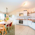 Апартаменты Residenz Meeresblick B 6 *